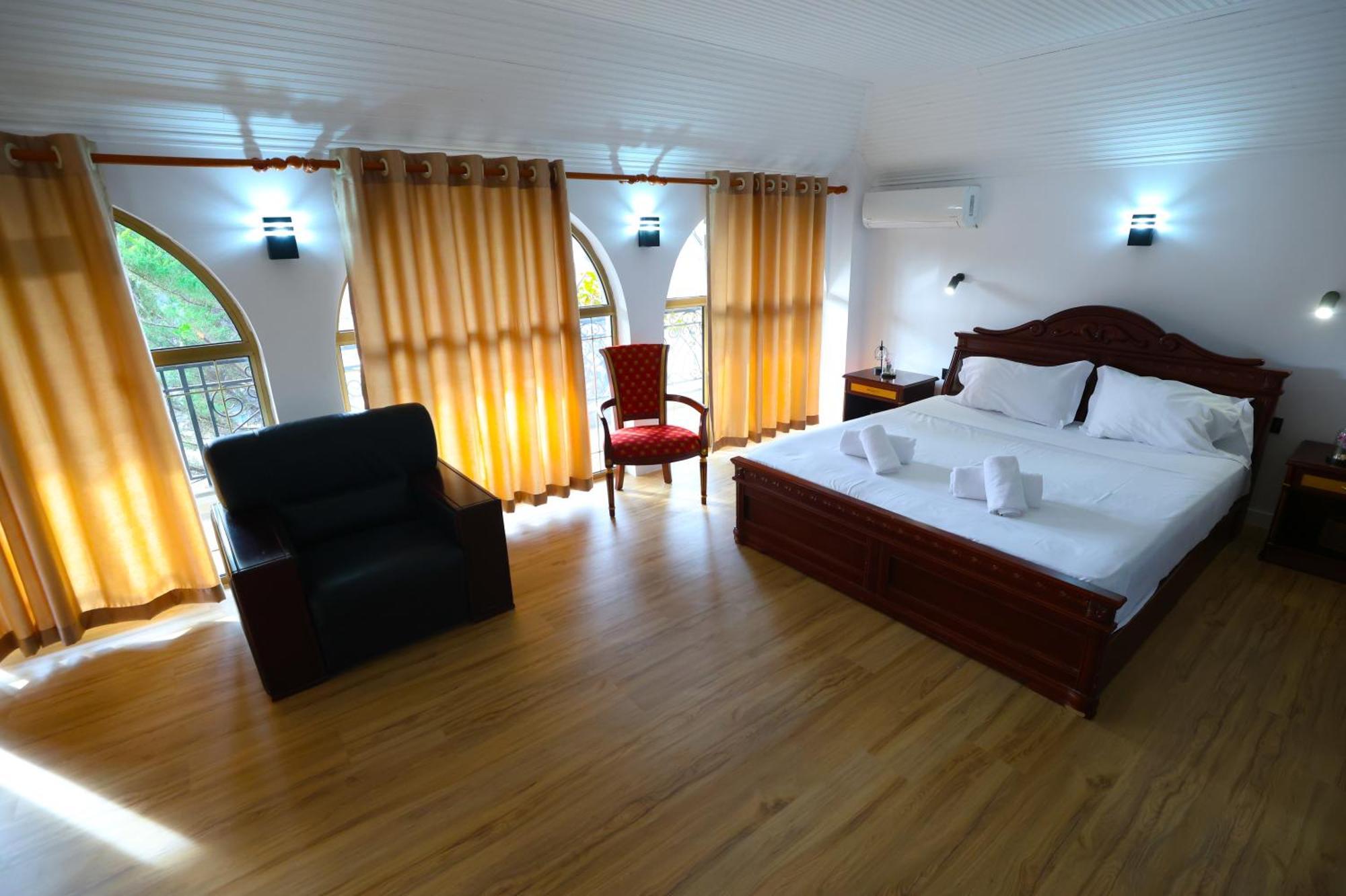 Vila Alizee Hotel Tirana Extérieur photo