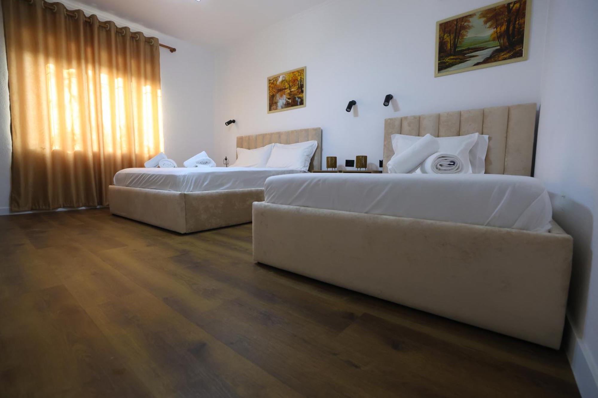 Vila Alizee Hotel Tirana Extérieur photo
